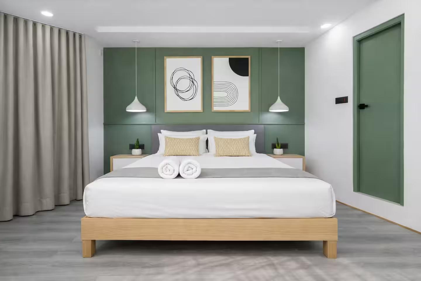 Modern Studio with Rooftop Terrace — interior view 1